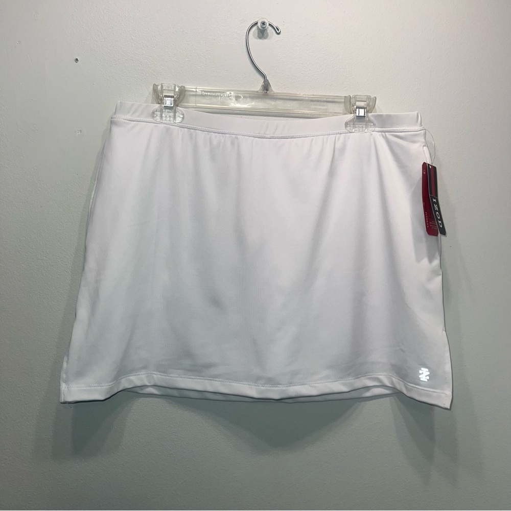 NWT IZOD Fitness White Stretch Golf Tennis Pickleball Skort Size Large